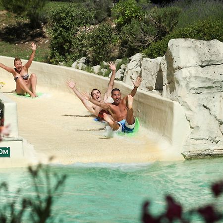Village Pierre & Vacances Pont Royal En Provence Mallemort Exterior foto