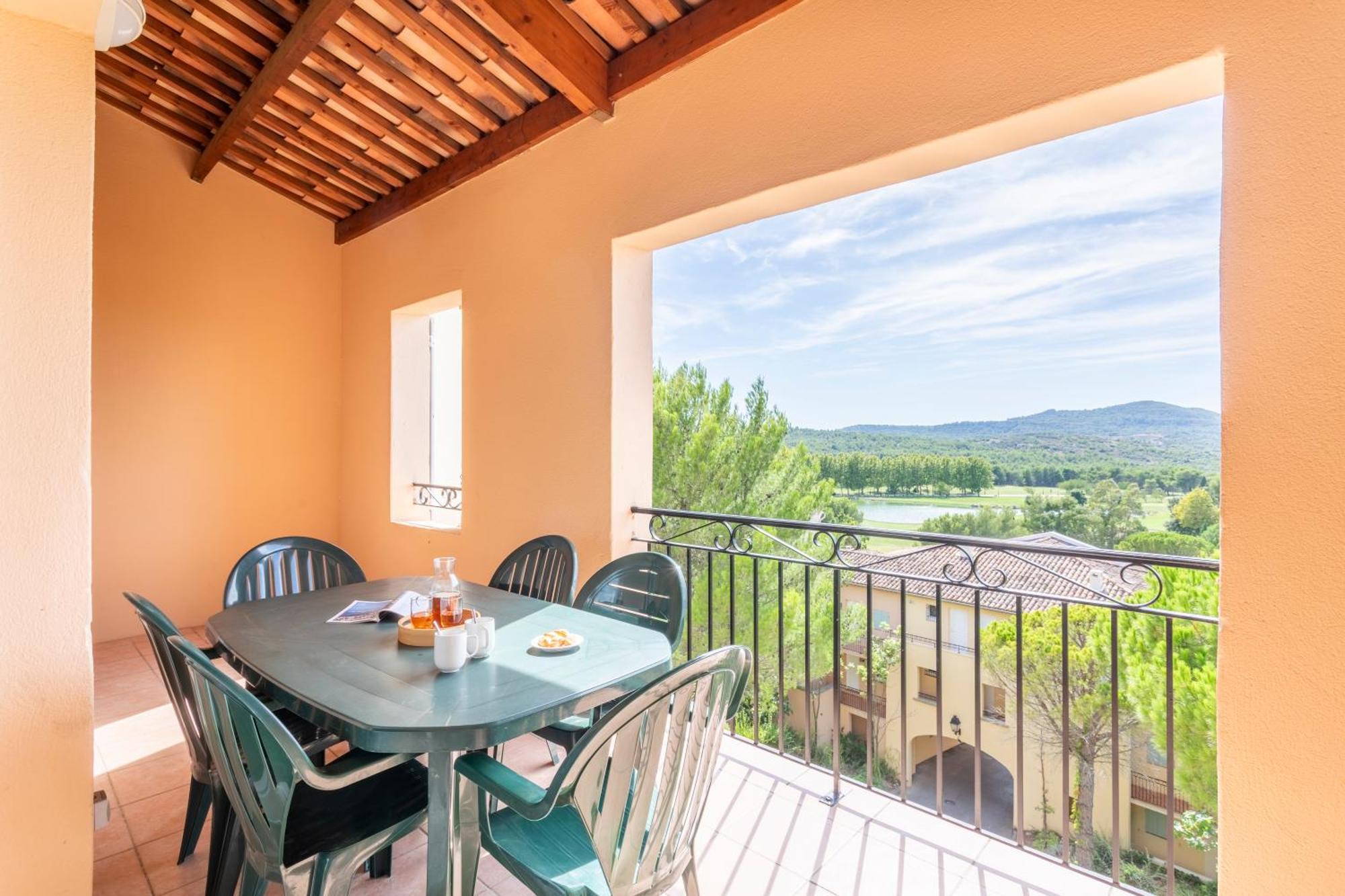 Village Pierre & Vacances Pont Royal En Provence Mallemort Exterior foto